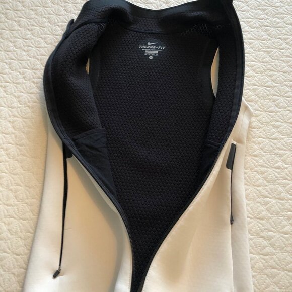 NIKE WOMEN  THERMA-FIT SPHERE OFF WHITE VEST 718910-151 sz XSmall, - Picture 6 of 9